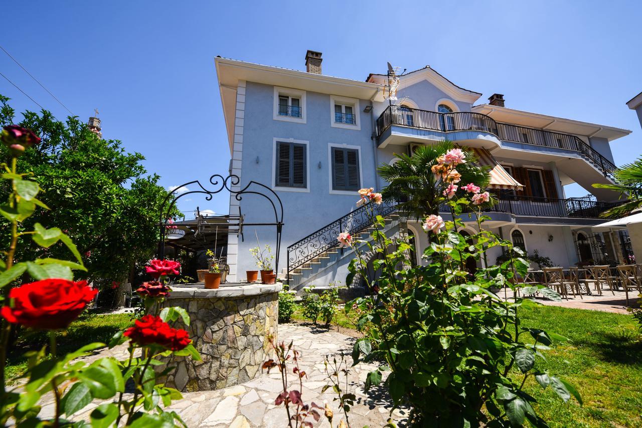 Rose Garden Hotel Shkodër Extérieur photo